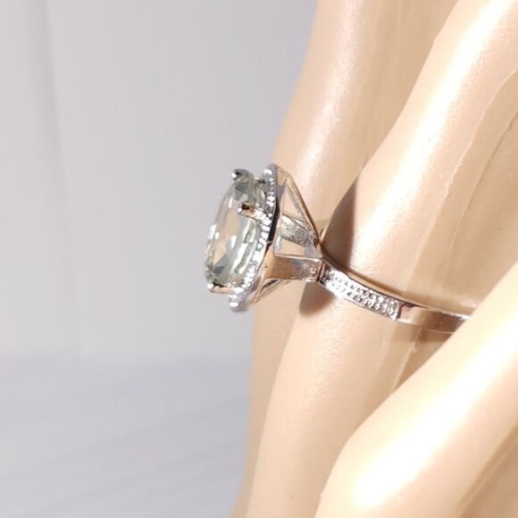 Green Amethyst 2.4 Carats Ring Size 7 - Picture 9 of 10